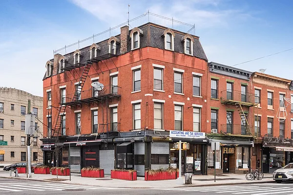 Rented by Century 21 American Homes | media 18