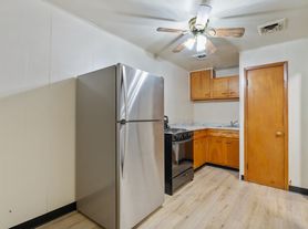 441 - 443 - 445 Library Street - 443 Apt. 1