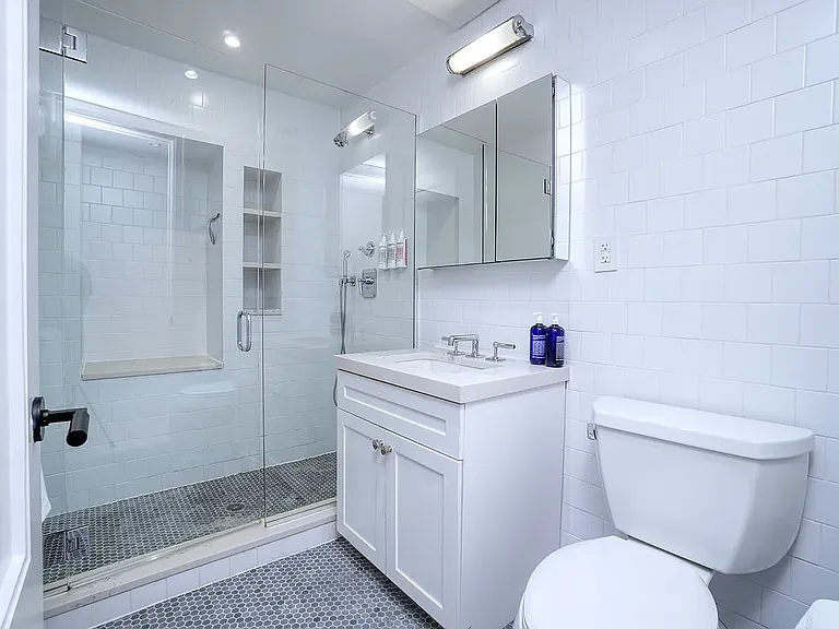43 W 27th St #4R — Photo 7