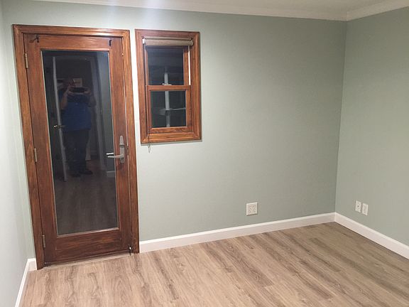 4th image of 1139 Crespi Dr