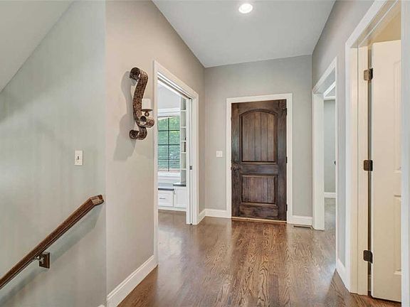 2nd image of 803 Evans Ave