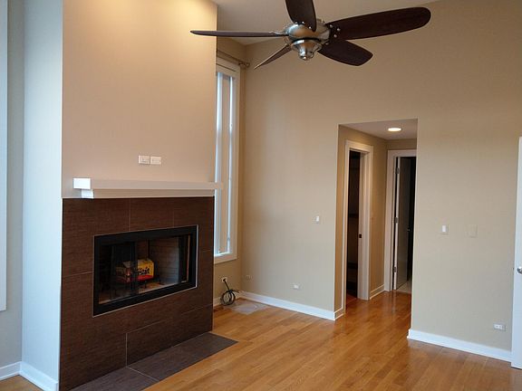 3rd image of 929 N Winchester Ave