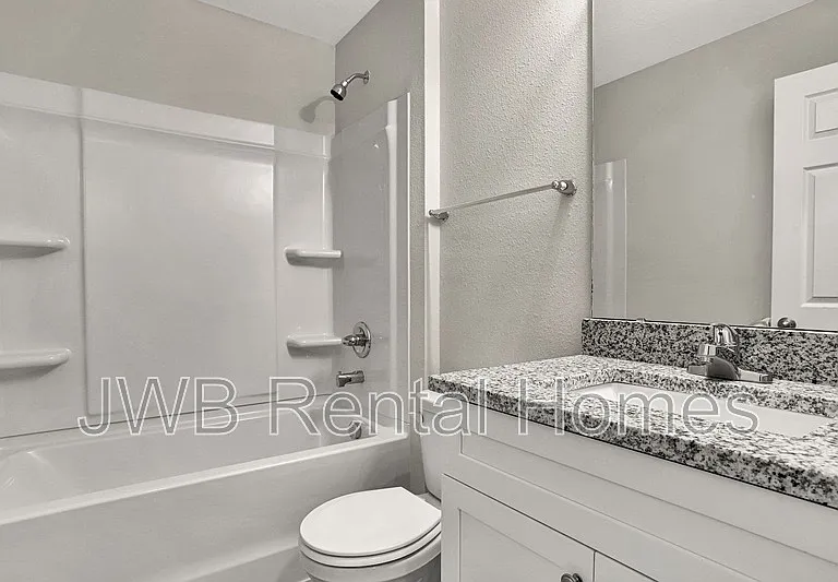 1362 Florida Ave — Photo 5