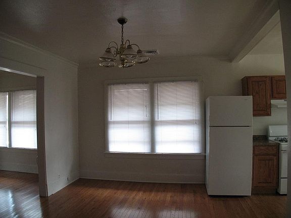 5th image of 909 N Western Ave APT B