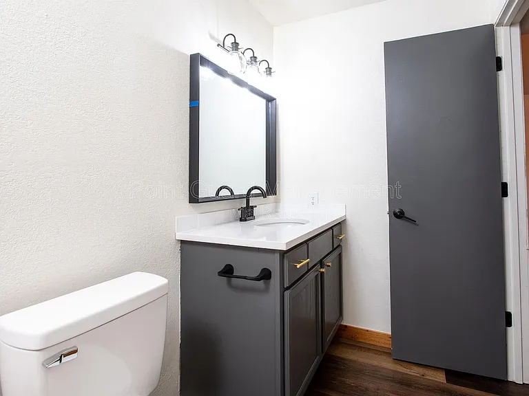338 N Lorraine Ave — Photo 16