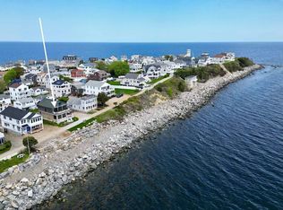 5 Great Boars Head Ave, Hampton, NH 03842