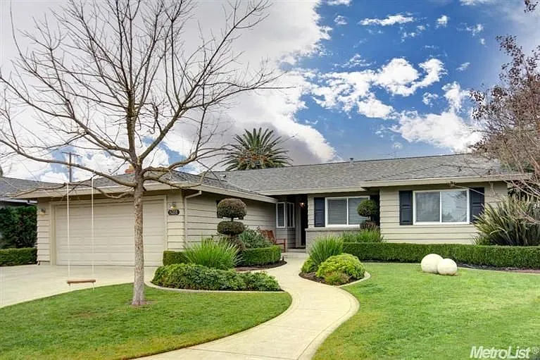 8351 Grinnell Way photo 1