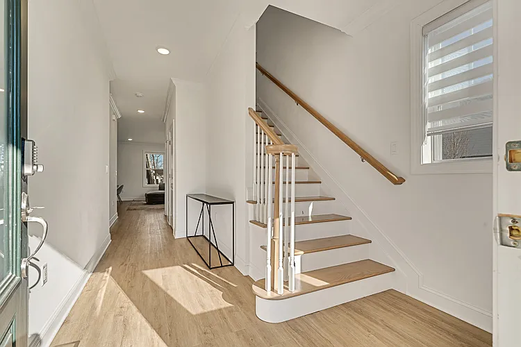 221 Brighton Ave #306 — Photo 6