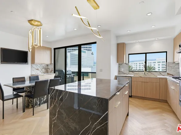 121 S Canon Dr #Penthouse 401, Beverly Hills, CA 90212