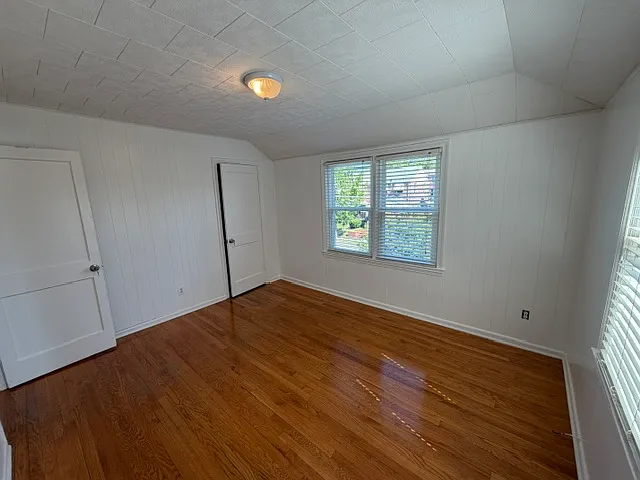 639 Emerson St NE — Photo 27