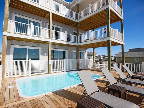 4th image of 3713 E Beach Dr