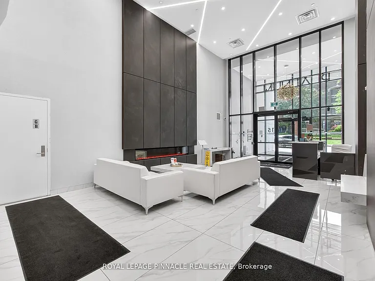 15 Queen St S #2303 — Photo 6