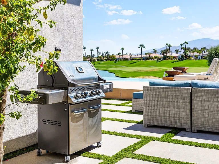 Conveniently placed BBQ grill for your grilling needs. Burgers anyone?