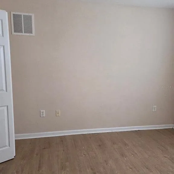 5824 Lake Pointe Village Cir #504 — Photo 12
