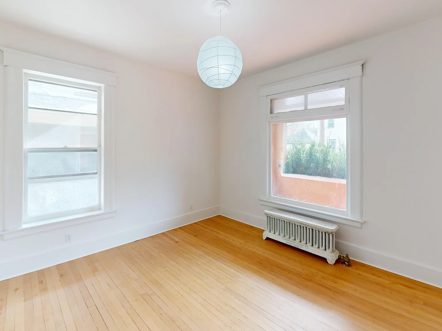3 bed, $1,950 — Photo 2