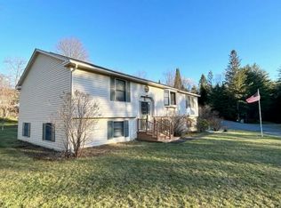 8 Hollenbeck Ln, Hanover, NH 03755