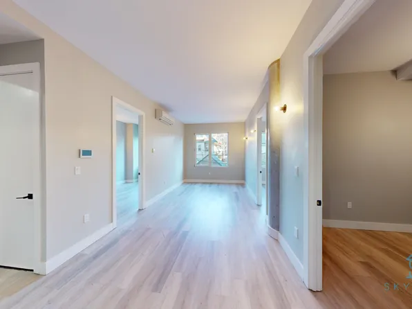 641 East 28th Street 2F image 3 of 22