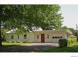 4989 Wake Robin Rd, Mentor, OH 44060