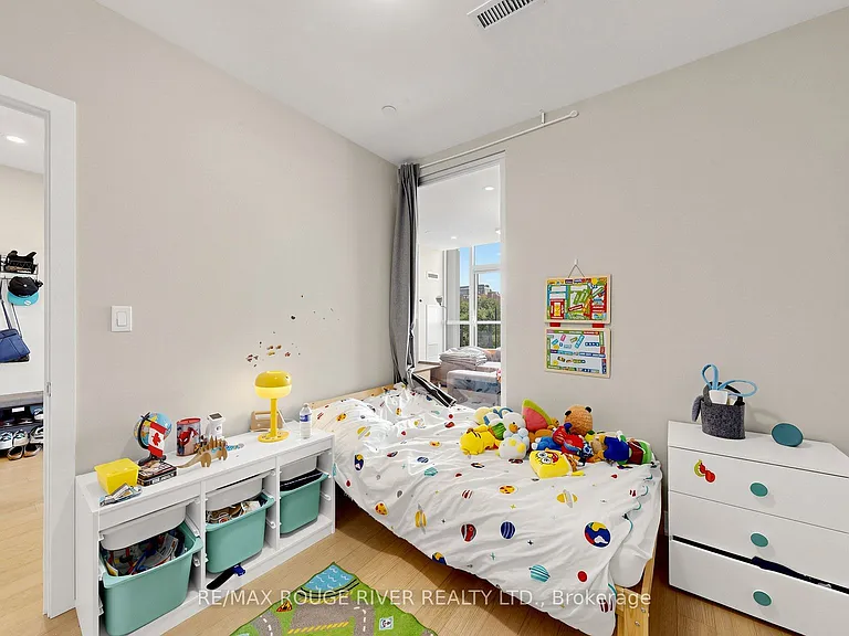 1486 Bathurst St #503 — Photo 21