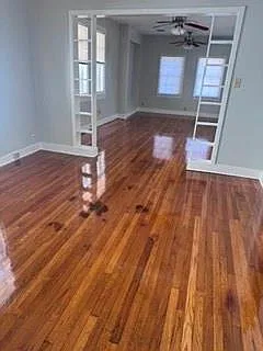 3 bed, 2.0 bath, 1300 sqft, $2,200 — Photo 3
