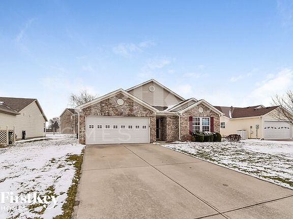 2nd image of 909 Runnymede Dr