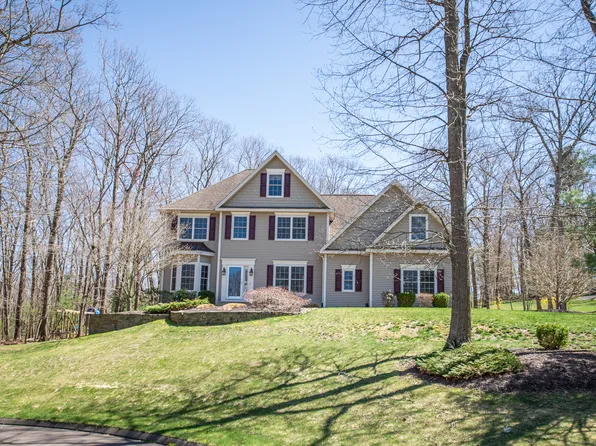 10 Azalea Lane, Ellington, CT 06029