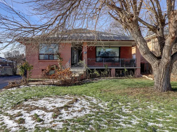 56 Wendell Ave, Toronto, ON M9N 3K7