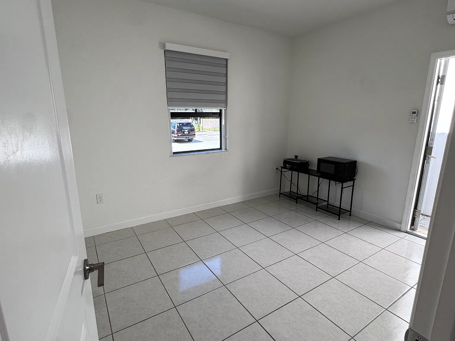 1 bed, 700 sqft, $1,550 — Photo 2