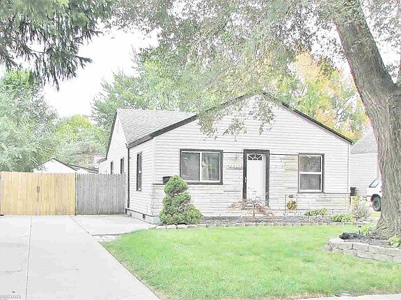 2nd image of 25770 Rose St