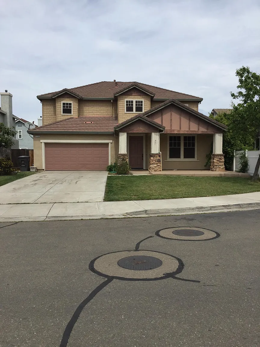1735 Harvest Landing Ln photo 1