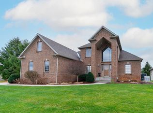 6612 Leeway Dr, South Bend, IN 46628