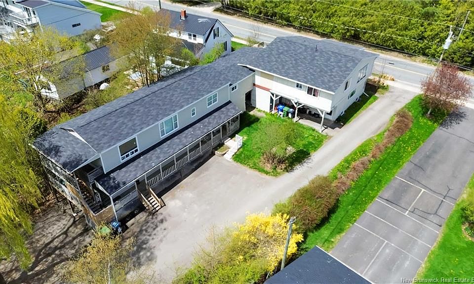 1st image of 132 Golf Club Rd