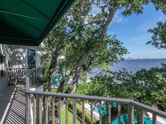 2nd image of 5010 Bayshore Blvd Unit 2