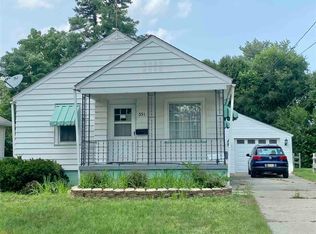331 Nebobish Ave, Bay City, MI 48708