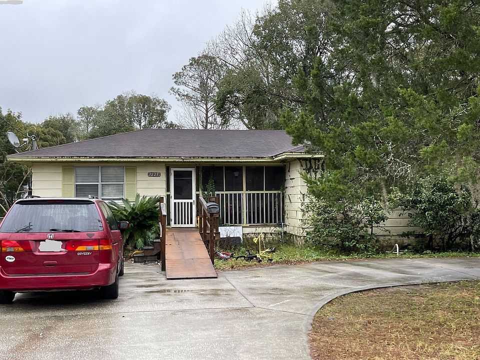 1st image of 2225 Peach Dr