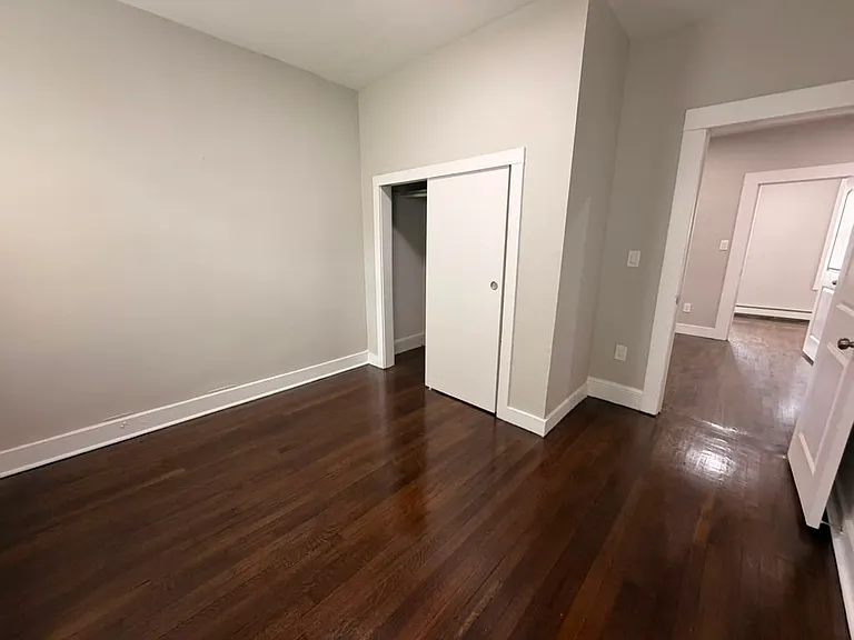 1561 Chapel St #5A — Photo 3