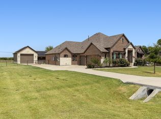157 Daniel Dr, Van Alstyne, TX 75495