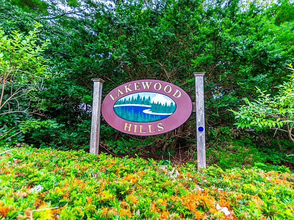 4th image of 19 Lakewood Drive