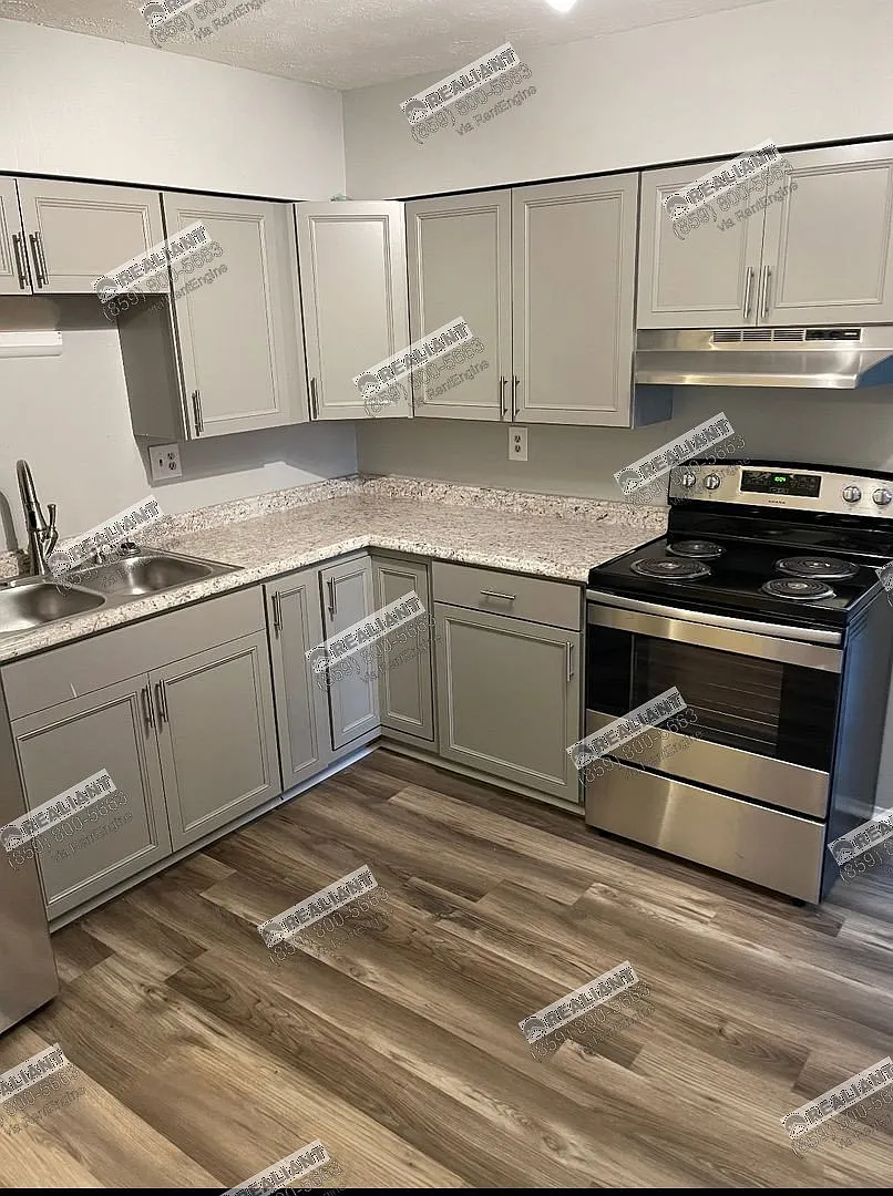 2 bed, 1.0 bath, $1,045 — Photo 1