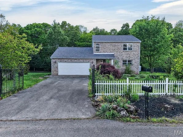 8 Flora Dr, Richland, MO 65556