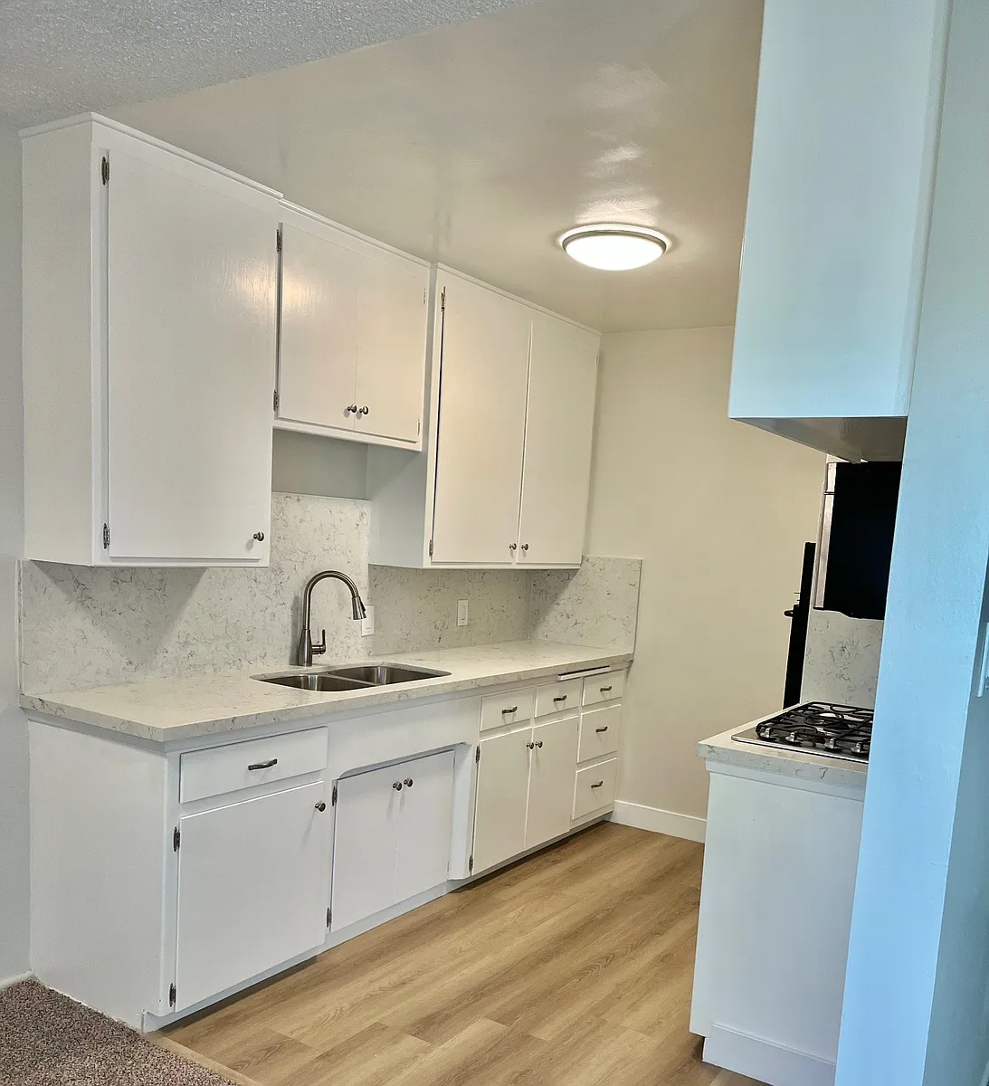 Building Photo - 4350 N Lakewood Blvd #8
