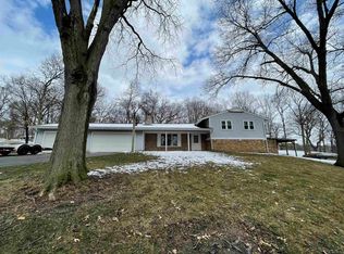 6431 N Deer Path Rd, Oregon, IL 61061
