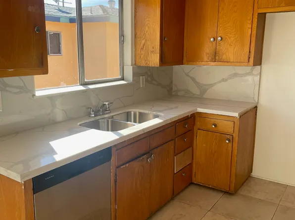 1049 N Hayworth Ave APT 12, Los Angeles, CA 90046