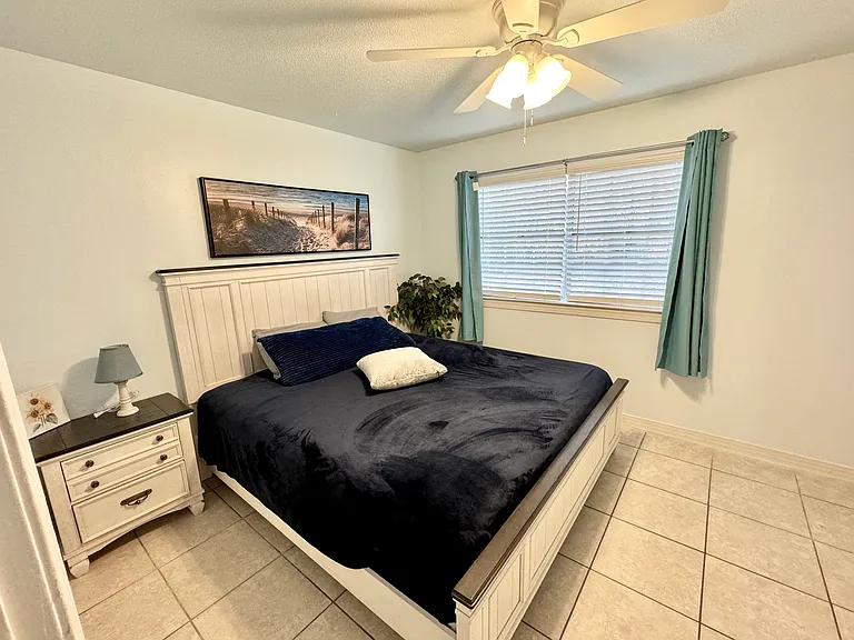 1625 Rebecca St #B — Photo 19