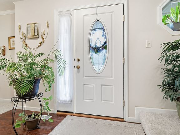 5th image of 1401 Ballyshannon Dr