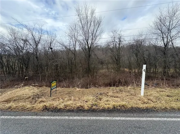 1902 Reissing Rd, Mc Donald, PA 15057