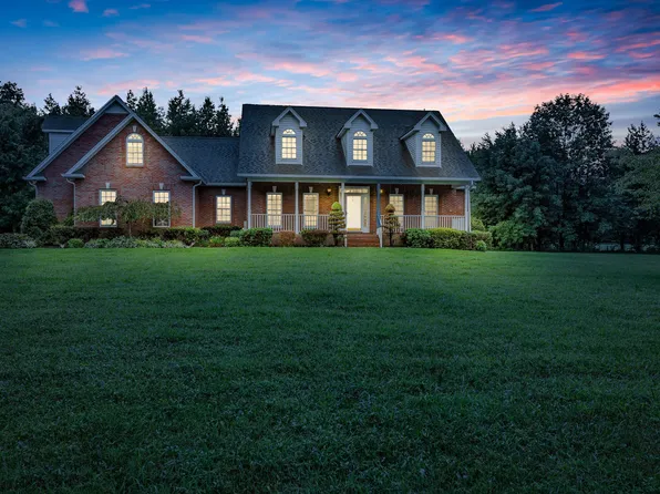 2254 Pleasant View Rd, Pleasant View, TN 37146