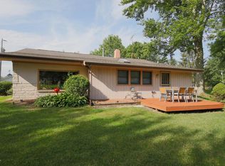 46958 Island Dr, Bloomingdale, MI 49026