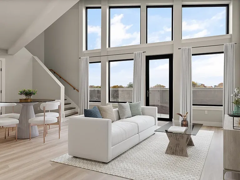 211 Green Street — Photo 4