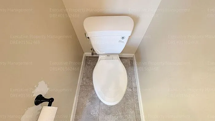 8905 Cadbury Dr — Photo 39